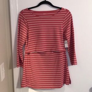 Gap nursing top